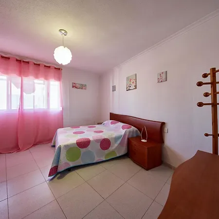 Bright &spacious Escape